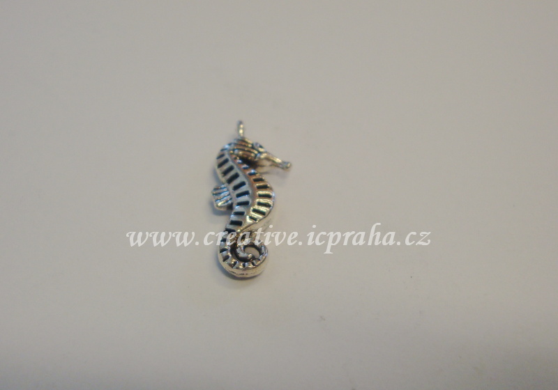 přívěšek mořský koník 10x21mm pl